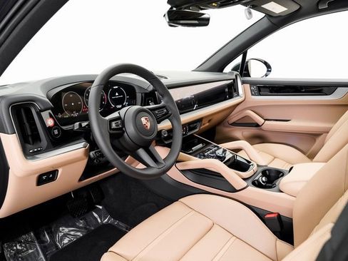 New 2026 Porsche Cayenne E-Hybrid image 4