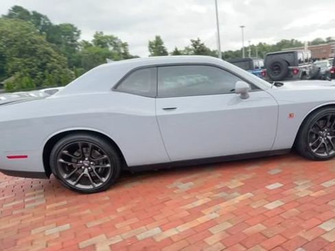 Used 2021 Dodge Challenger R/T Scat Pack RWD image 2