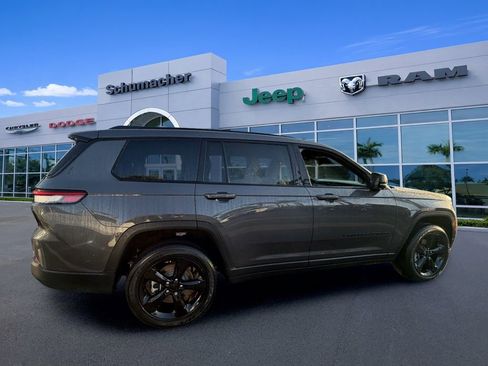 New 2025 Jeep Grand Cherokee L Altitude RWD image 7