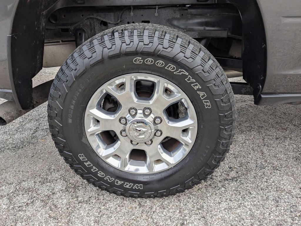 Used 2024 RAM 2500 Laramie AWD/4WD image 18
