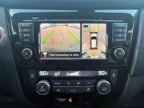 Used 2019 Nissan Rogue SL image 34