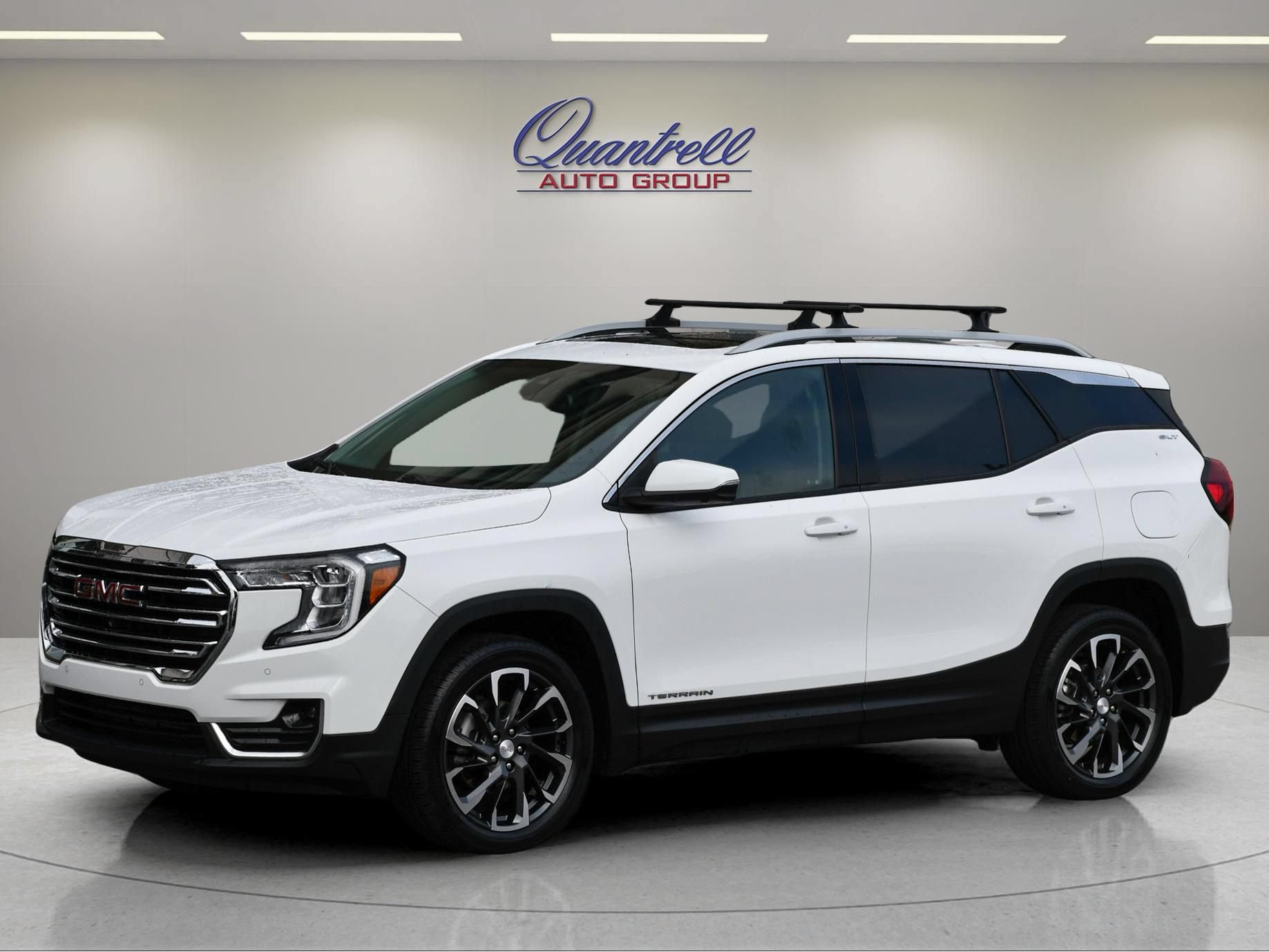 Used 2023 GMC Terrain SLT w/ Infotainment Package II AWD/4WD image 8