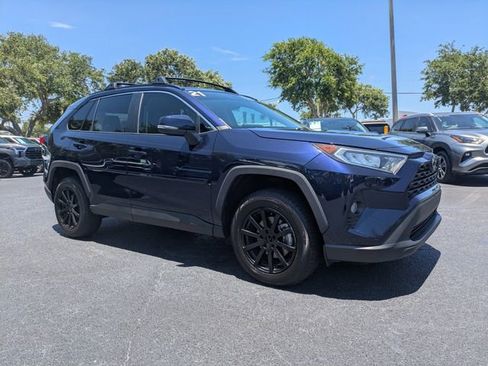Used 2021 Toyota RAV4 XLE FWD image 2