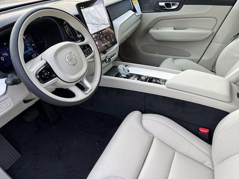 New 2026 Volvo XC60 T8 Ultra w/ Protection Package Premier image 9