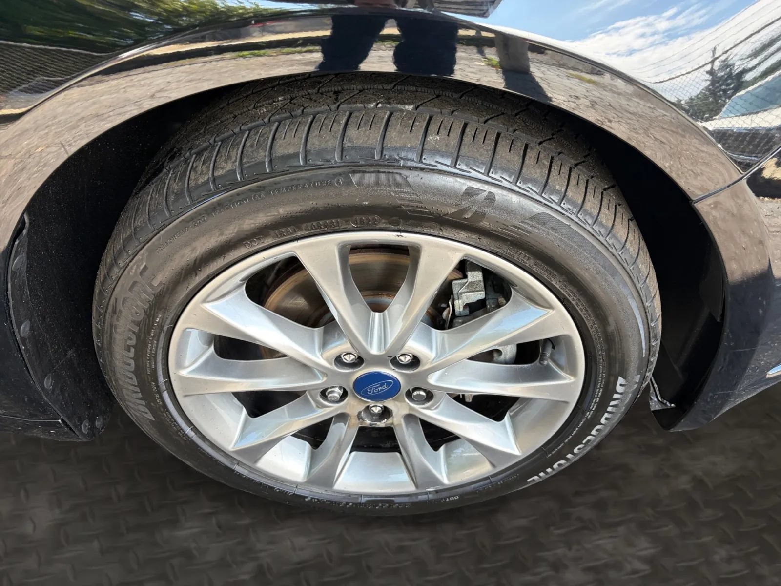 Used 2017 Ford Fusion SE w/ Fusion SE Technology Package FWD image 36