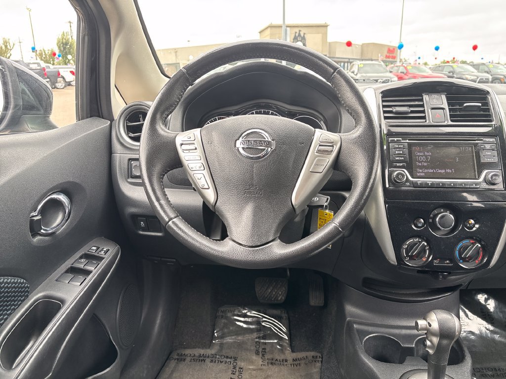 Used 2016 Nissan Versa Note SV FWD image 23