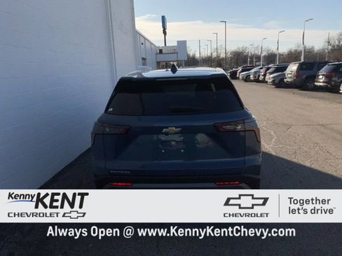 Used 2026 Chevrolet Equinox LT image 7