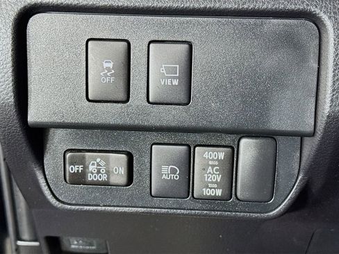 Used 2023 Toyota Tacoma Limited AWD/4WD image 15