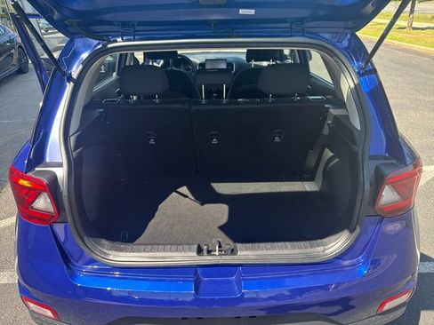 Used 2021 Hyundai Venue SE FWD image 20