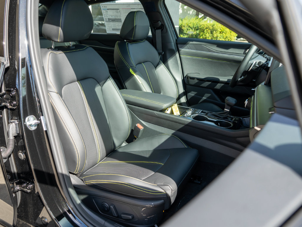 New 2027 Kia K5 GT FWD image 9