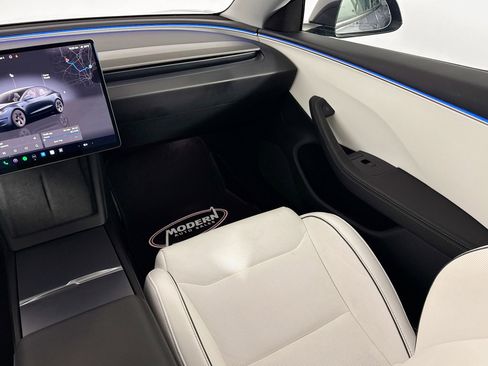 Used 2024 Tesla Model 3 Performance image 32