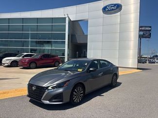 Used 2024 Nissan Altima 2.5 SV video 1