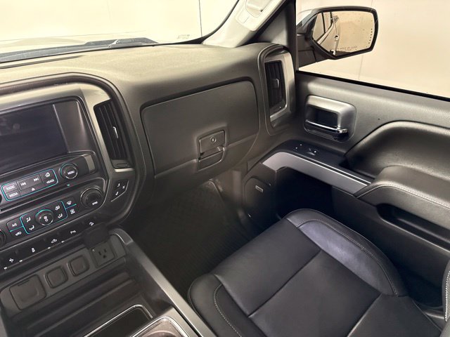 Used 2016 Chevrolet Silverado 1500 LTZ Z71 w/ LTZ Plus Package AWD/4WD image 31