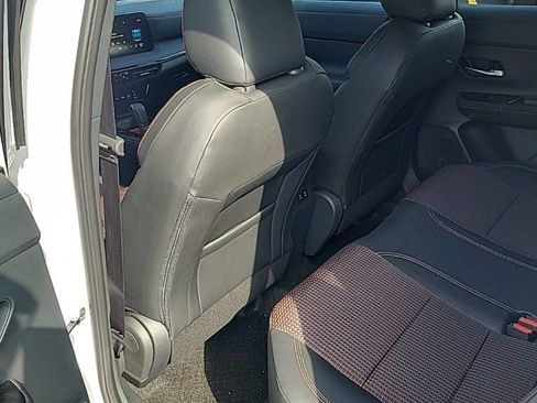 Used 2025 Nissan Kicks SR image 27