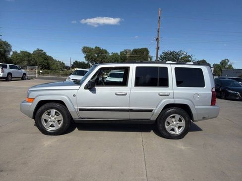 Used 2008 Jeep Commander Sport AWD/4WD image 2