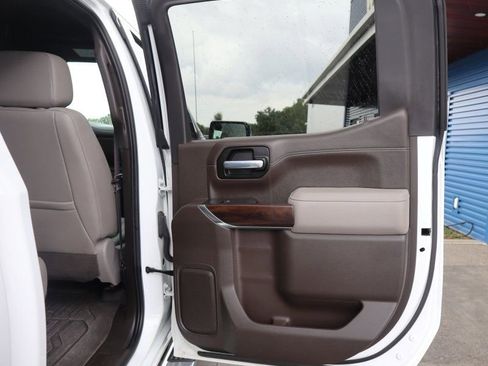 Used 2021 GMC Sierra 1500 SLT w/ SLT Premium Package image 19