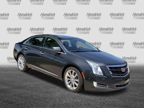 Used 2016 Cadillac XTS Luxury FWD image 2