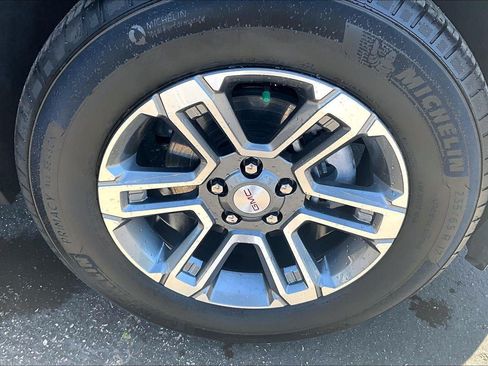 Used 2026 GMC Terrain Elevation FWD image 9