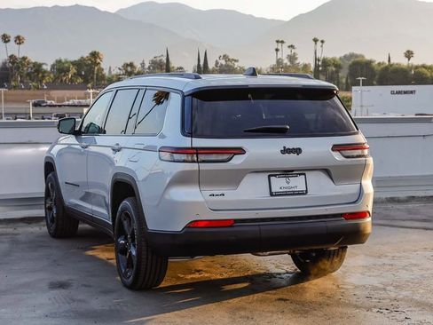 New 2025 Jeep Grand Cherokee L Altitude image 7