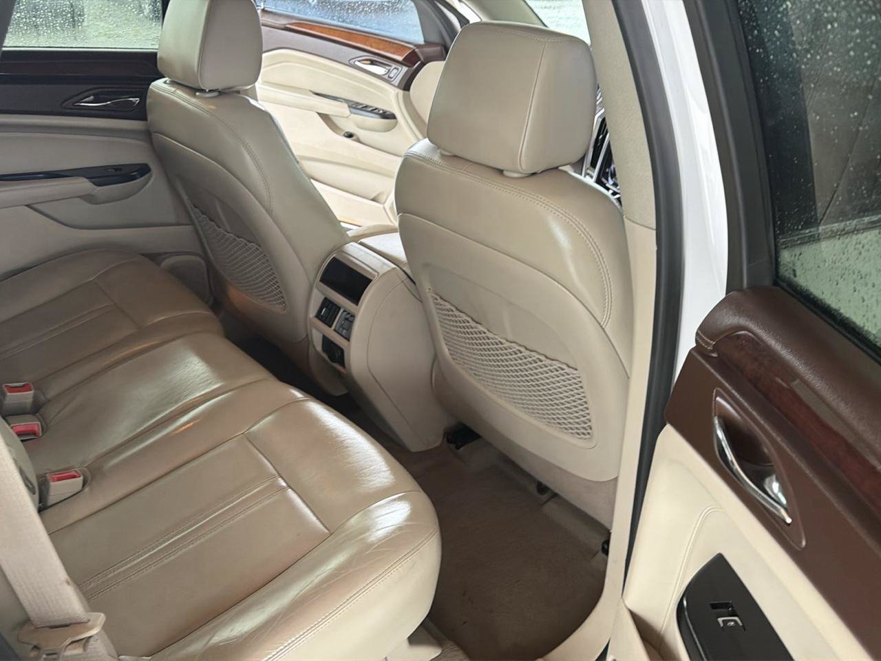 Used 2014 Cadillac SRX Luxury FWD image 18