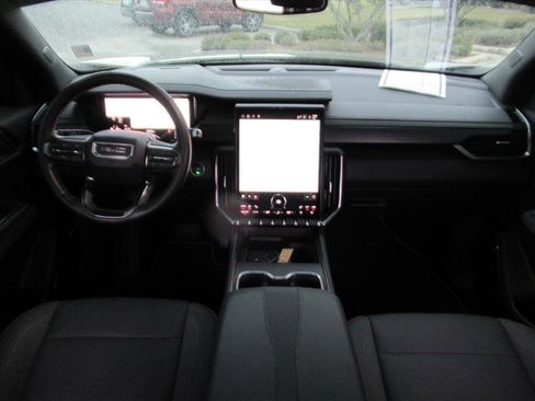 Used 2025 GMC Acadia AT4 image 12