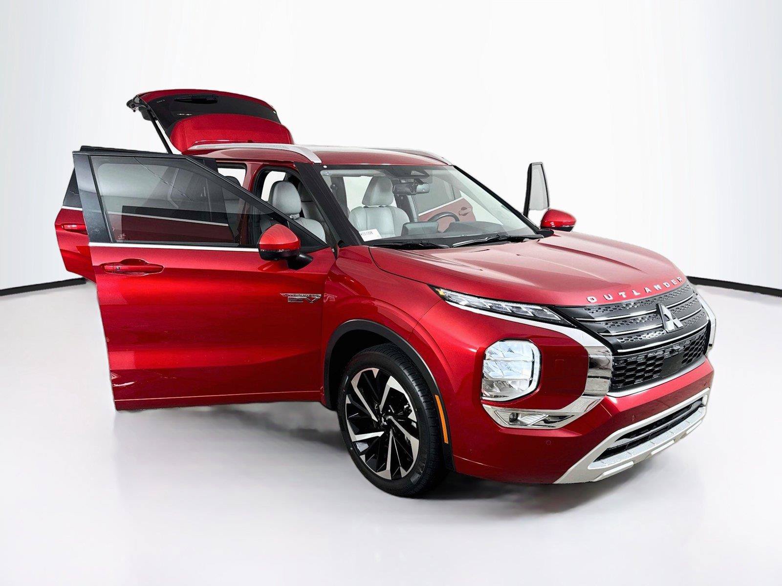 Used 2024 Mitsubishi Outlander 4WD Plug-In Hybrid image 43