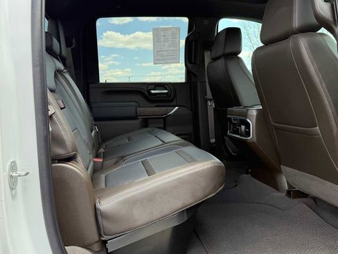 Used 2021 GMC Sierra 3500 Denali w/ Technology Package AWD/4WD image 11