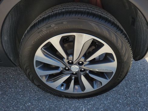 Certified 2022 Buick Encore Preferred w/ Safety Package FWD image 31