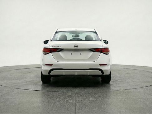 Used 2025 Nissan Sentra SV image 7