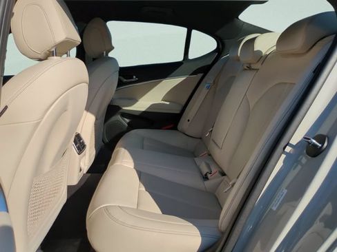 Certified 2026 Genesis G70 2.5T RWD image 13