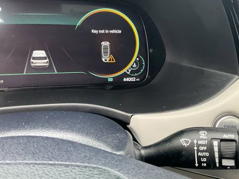 Used 2022 Hyundai Palisade Calligraphy image 15