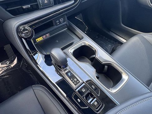 Used 2025 Lexus NX 250 FWD w/ Cold Area Package image 18