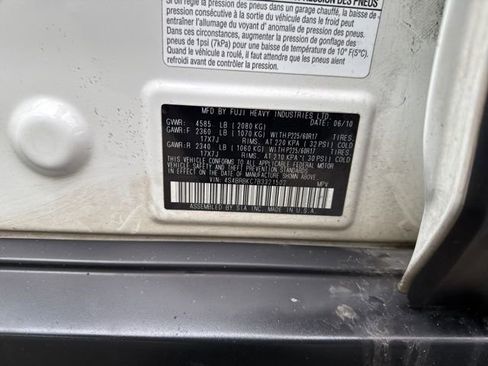 Used 2011 Subaru Outback 2.5i Limited w/ PWR Moonroof Pkg image 18