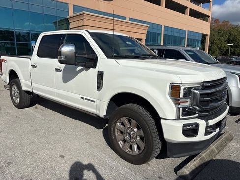Used 2022 Ford F250 Platinum w/ FX4 Off-Road Package image 2