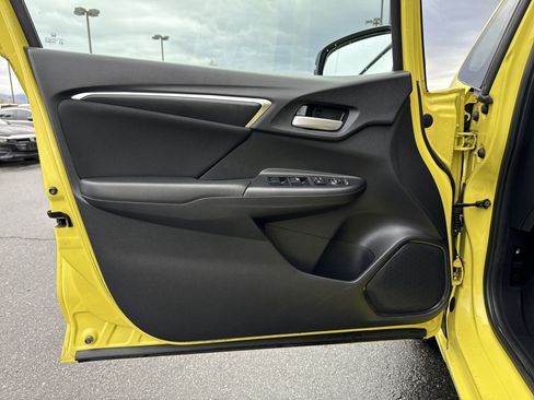 Used 2016 Honda Fit LX image 6