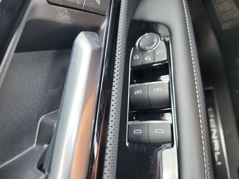 New 2025 GMC Sierra EV Denali image 20