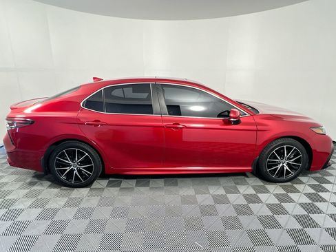 Used 2023 Toyota Camry SE w/ Cold Weather Package image 2