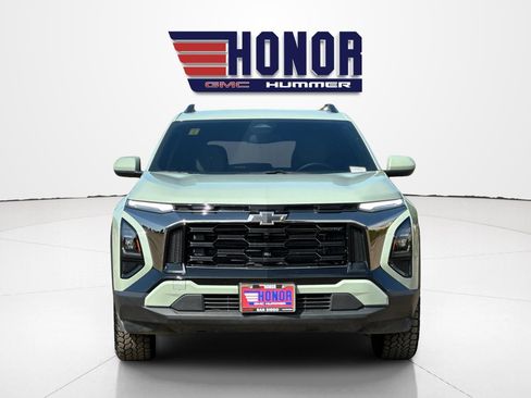 Used 2026 Chevrolet Equinox ACTIV AWD/4WD image 9