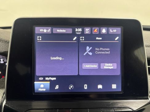 Used 2025 Jeep Compass Latitude w/ Sun & Sound Group AWD/4WD image 4