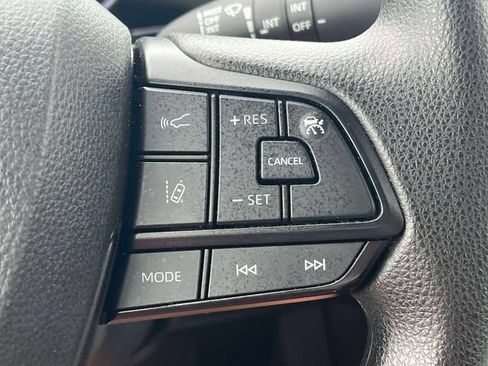 Certified 2026 Toyota Sienna LE AWD/4WD image 26