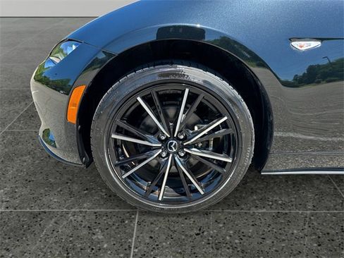 Used 2024 MAZDA MX-5 Miata RF Grand Touring image 13