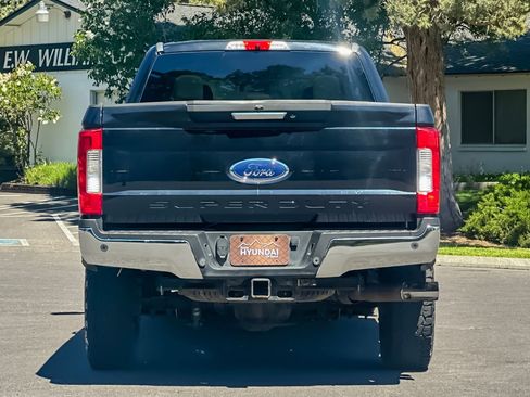 Used 2018 Ford F350 XLT w/ XLT Premium Package AWD/4WD image 5