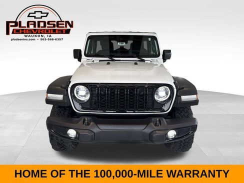 Used 2025 Jeep Wrangler Unlimited Sport AWD/4WD image 7