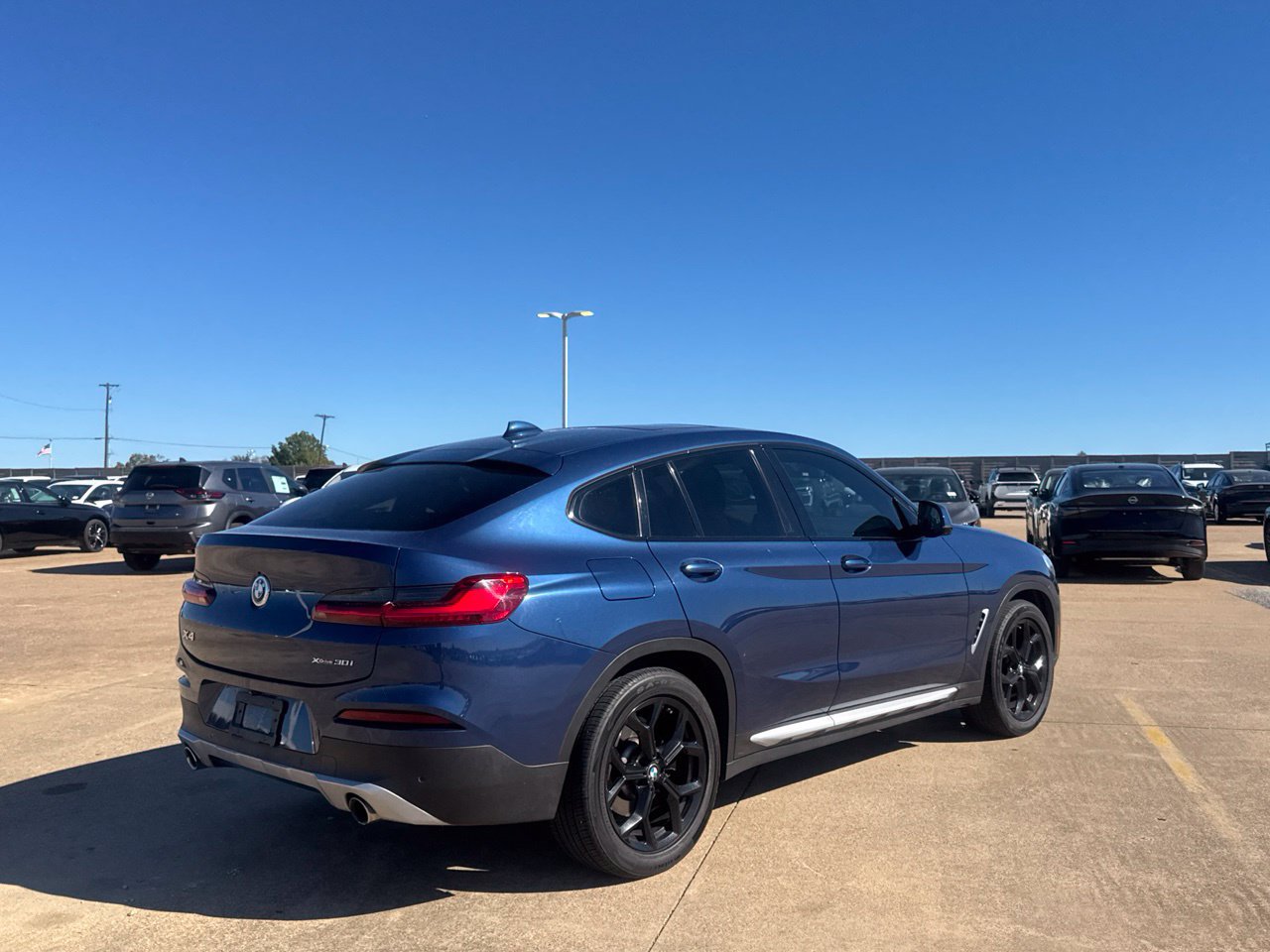 Used 2021 BMW X4 xDrive30i AWD/4WD image 27