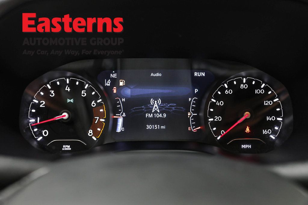 Used 2023 Jeep Compass Latitude AWD/4WD image 17