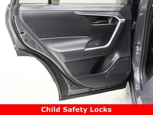 Used 2024 Toyota RAV4 LE image 22