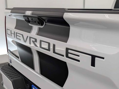 New 2025 Chevrolet Silverado 1500 RST w/ Rally Edition AWD/4WD image 15