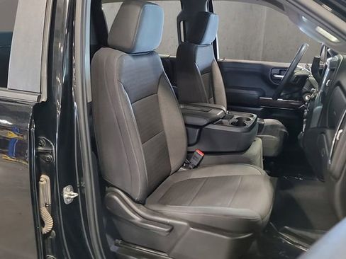 Used 2020 Chevrolet Silverado 1500 LT AWD/4WD image 40