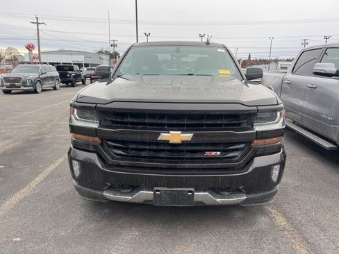 Used 2019 Chevrolet Silverado 1500 LT w/ All Star Edition image 2