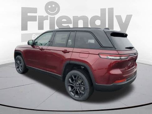 New 2025 Jeep Grand Cherokee Limited image 3